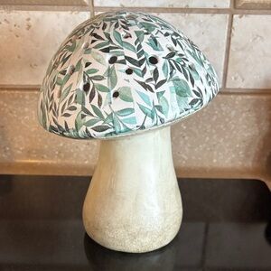 Leaf Patterned Mushroom Lighted.